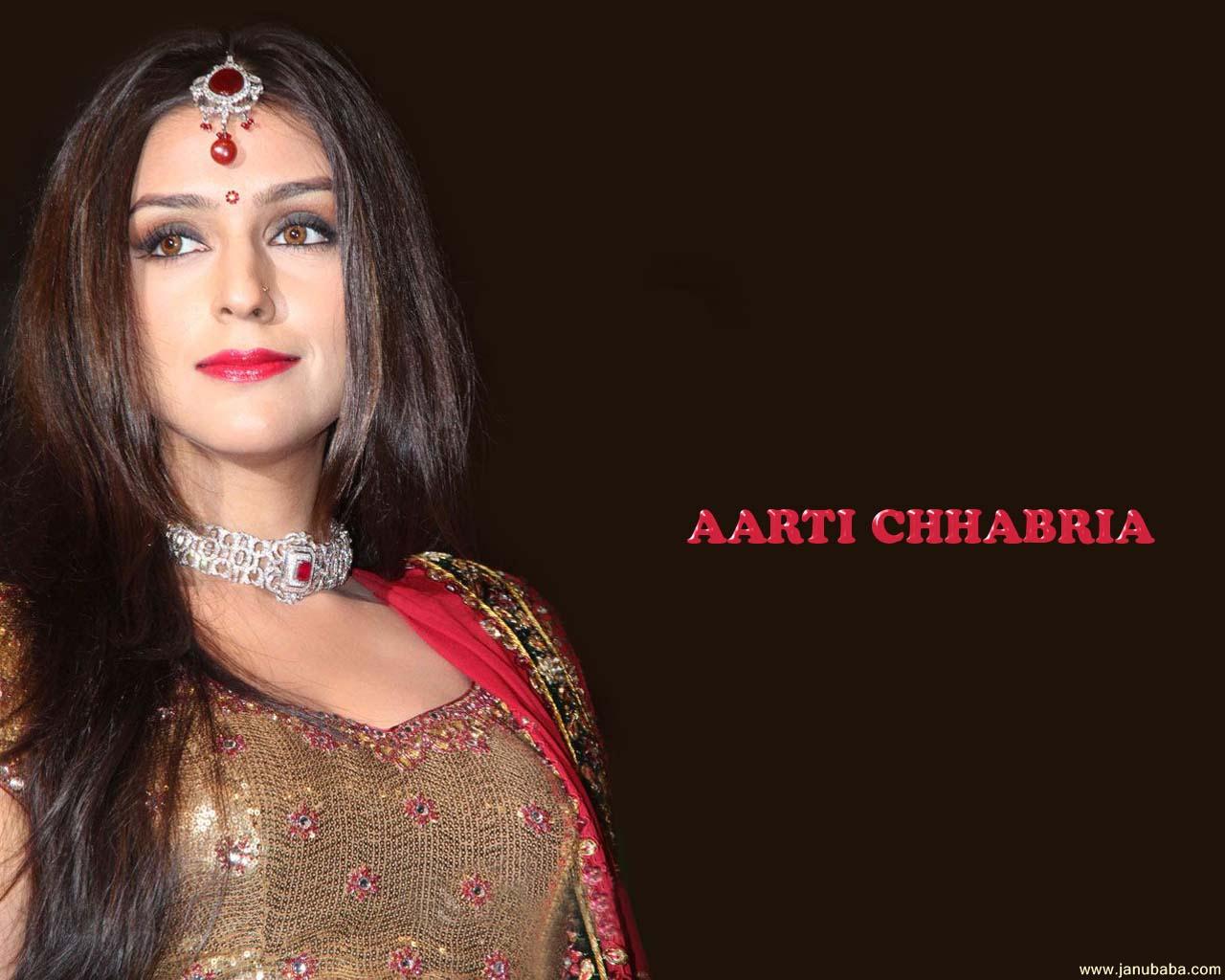 Aarti Chhabria              by coolman