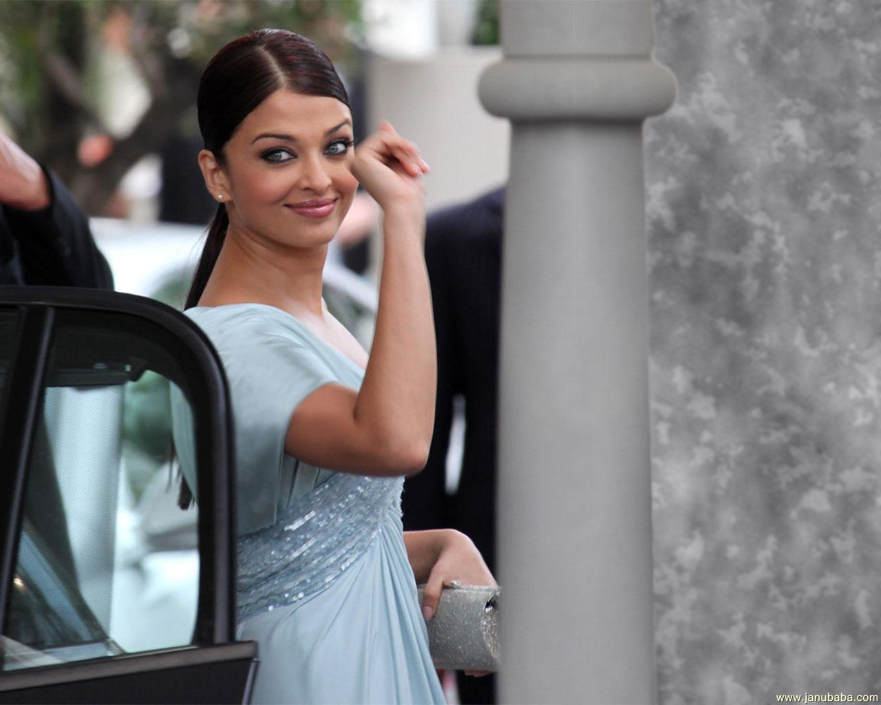 Aishwarya Rai                         by coolman