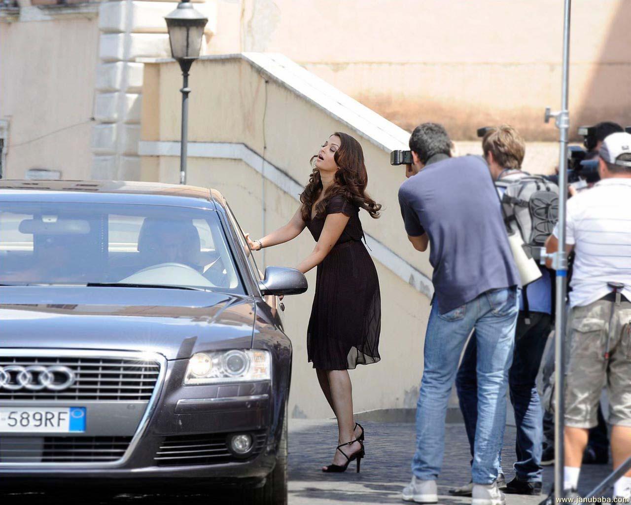Aishwarya Rai                         by coolman