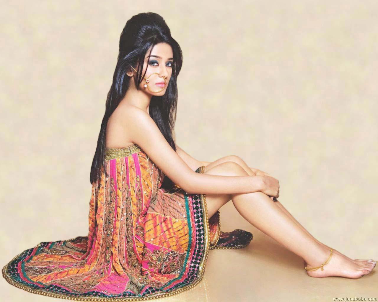 Amrita Rao              by coolman