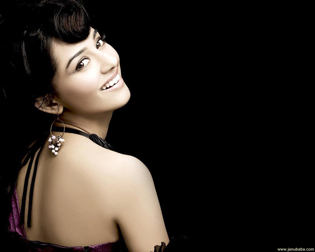 Amrita Rao                     by coolman