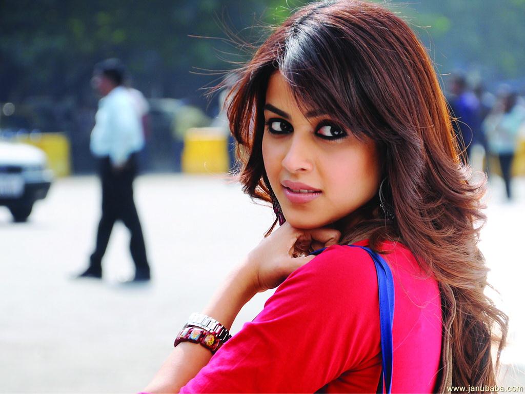 Genelia Dsouza