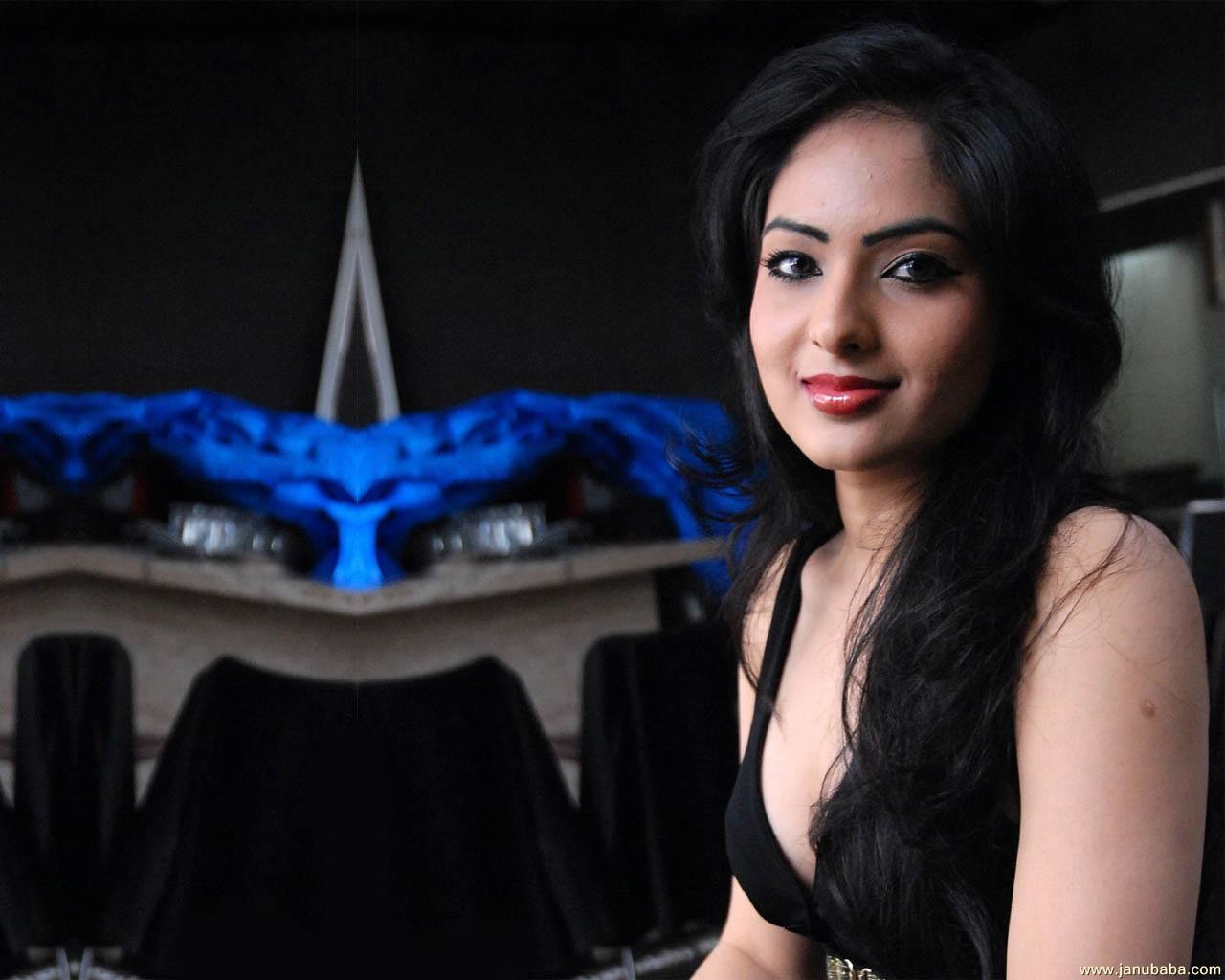 Nikisha Patel                  by coolman