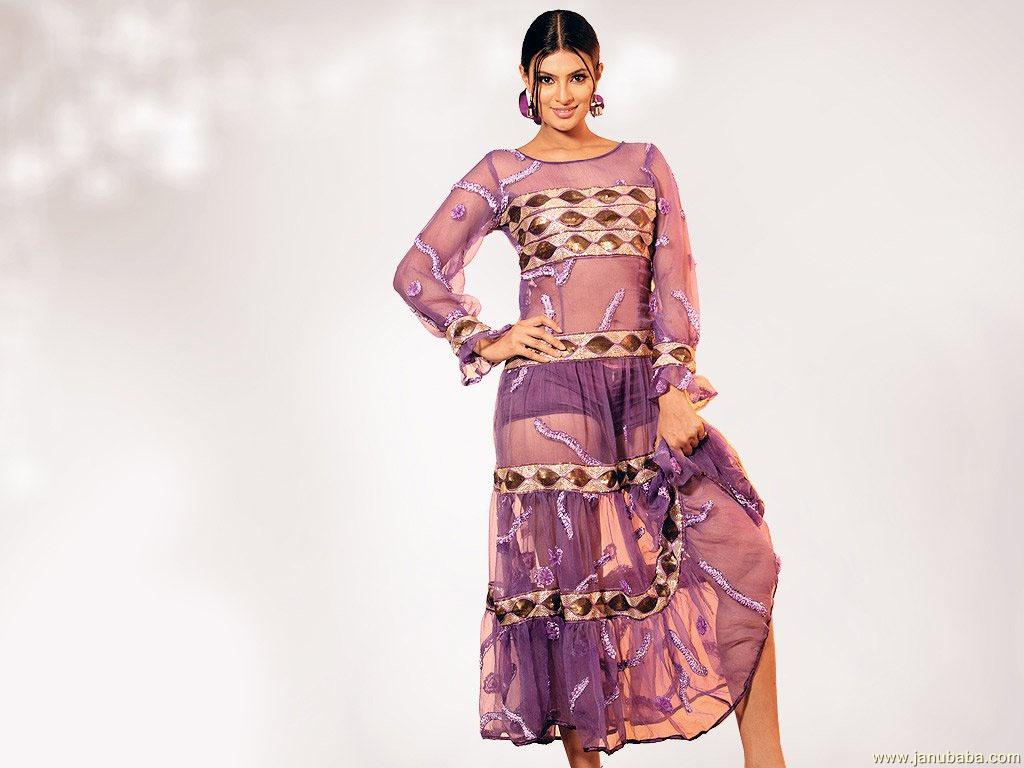 Sayali Bhagat              by coolman