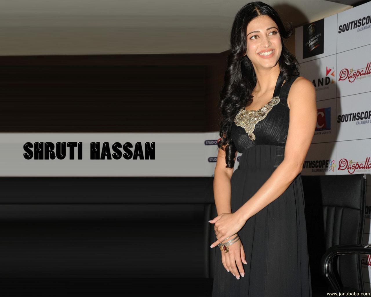 Shruti Hassan                        by coolman