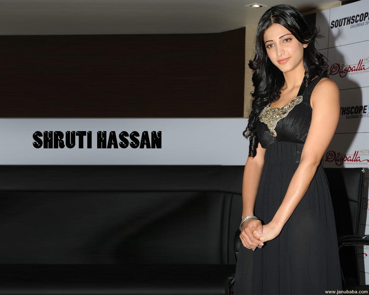 Shruti Hassan                        by coolman