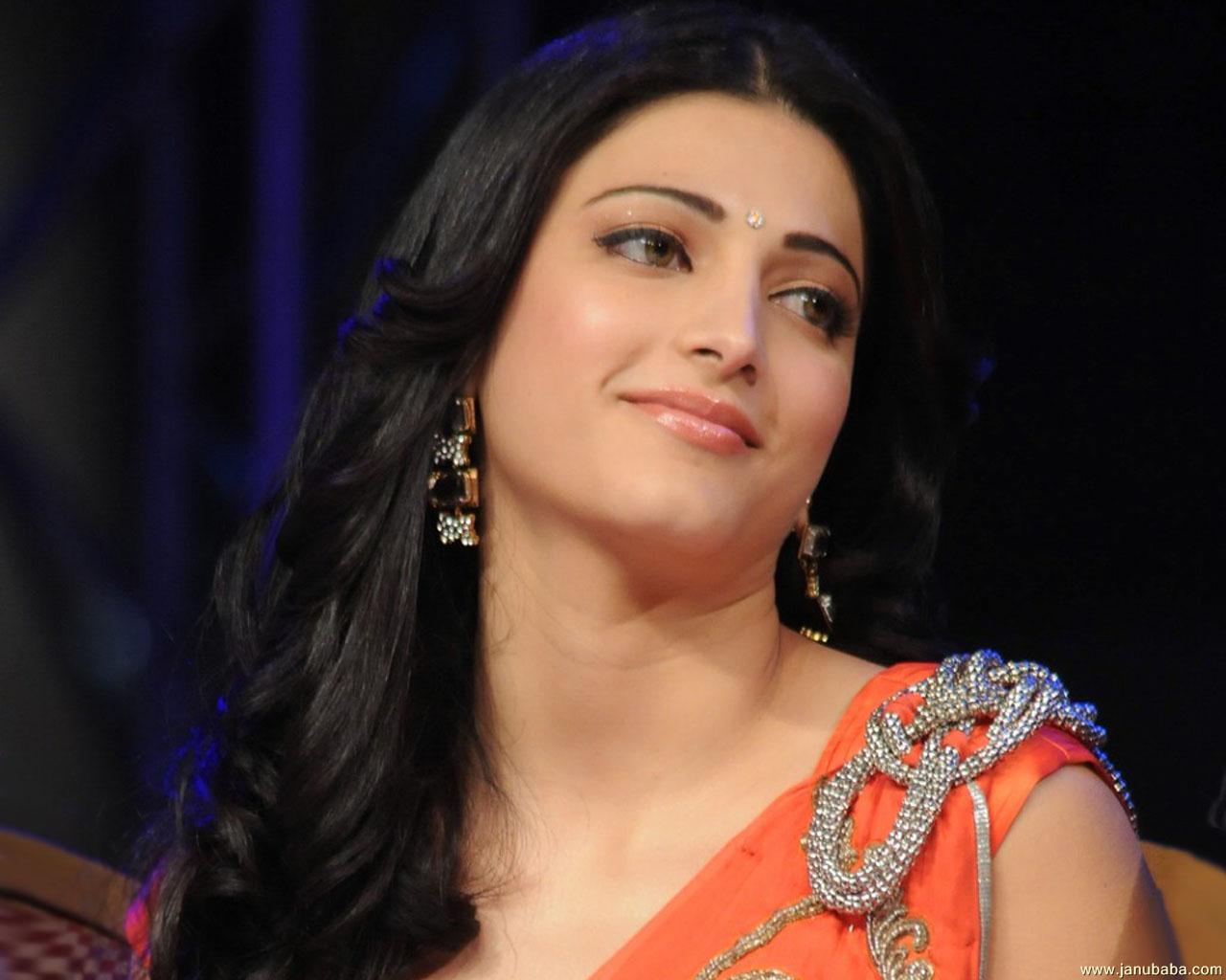 Shruti Hassan                        by coolman