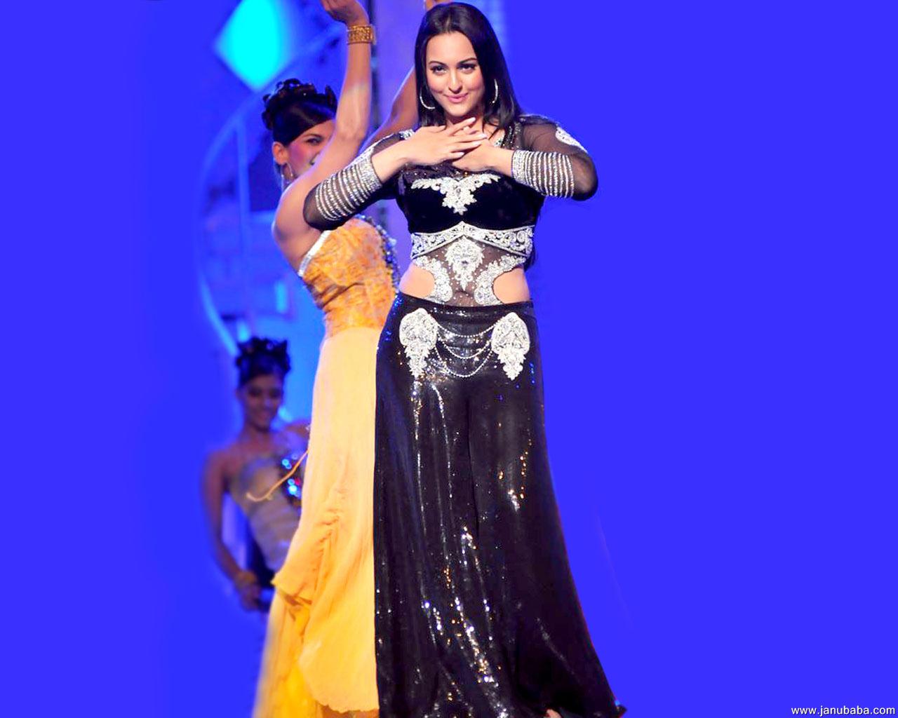 Sonakshi Sinha            by coolman