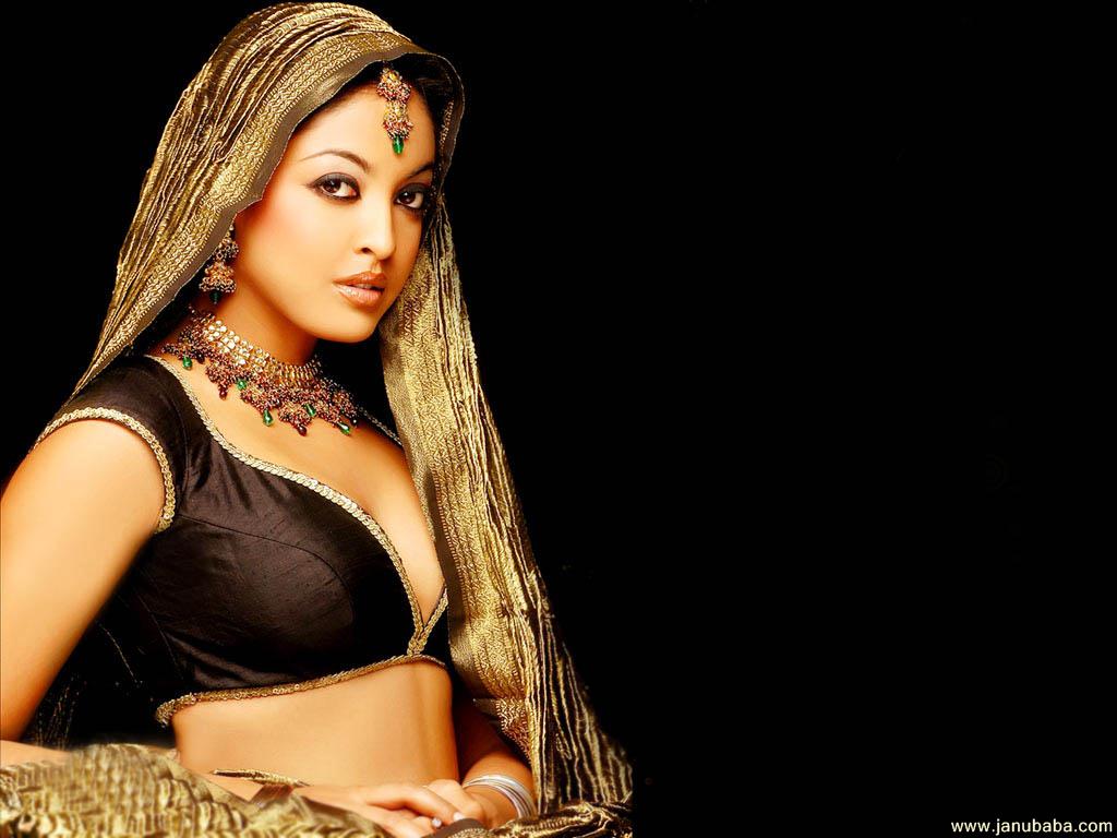 Tanushree Dutta              by coolman