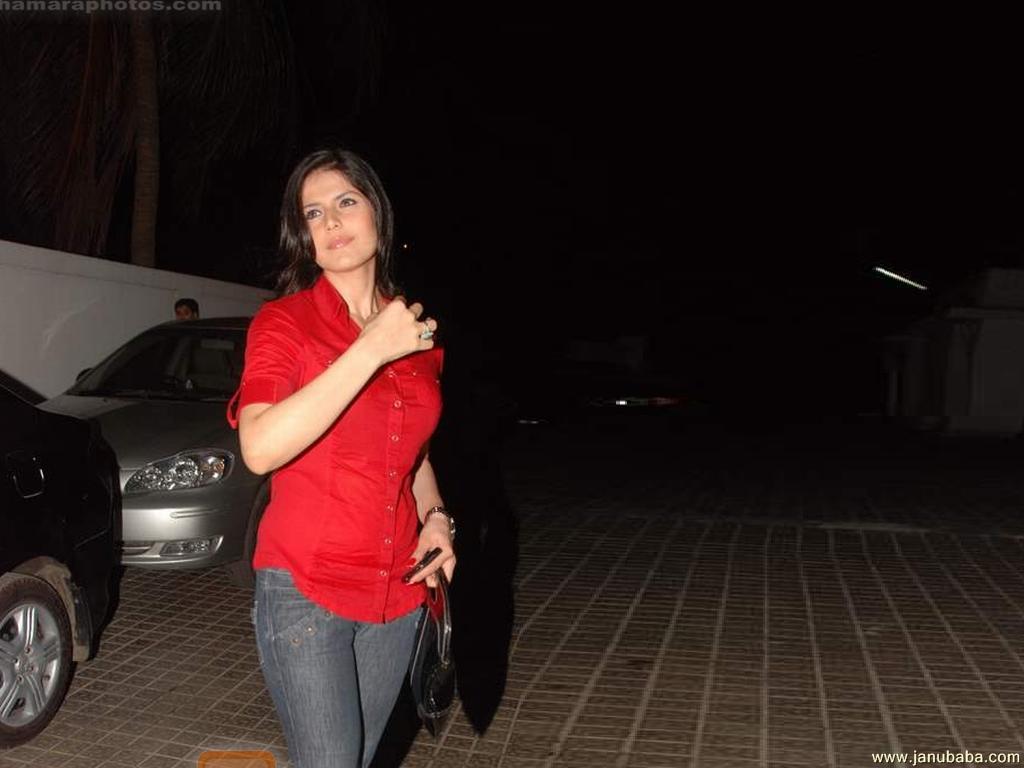 Zarine Khan
