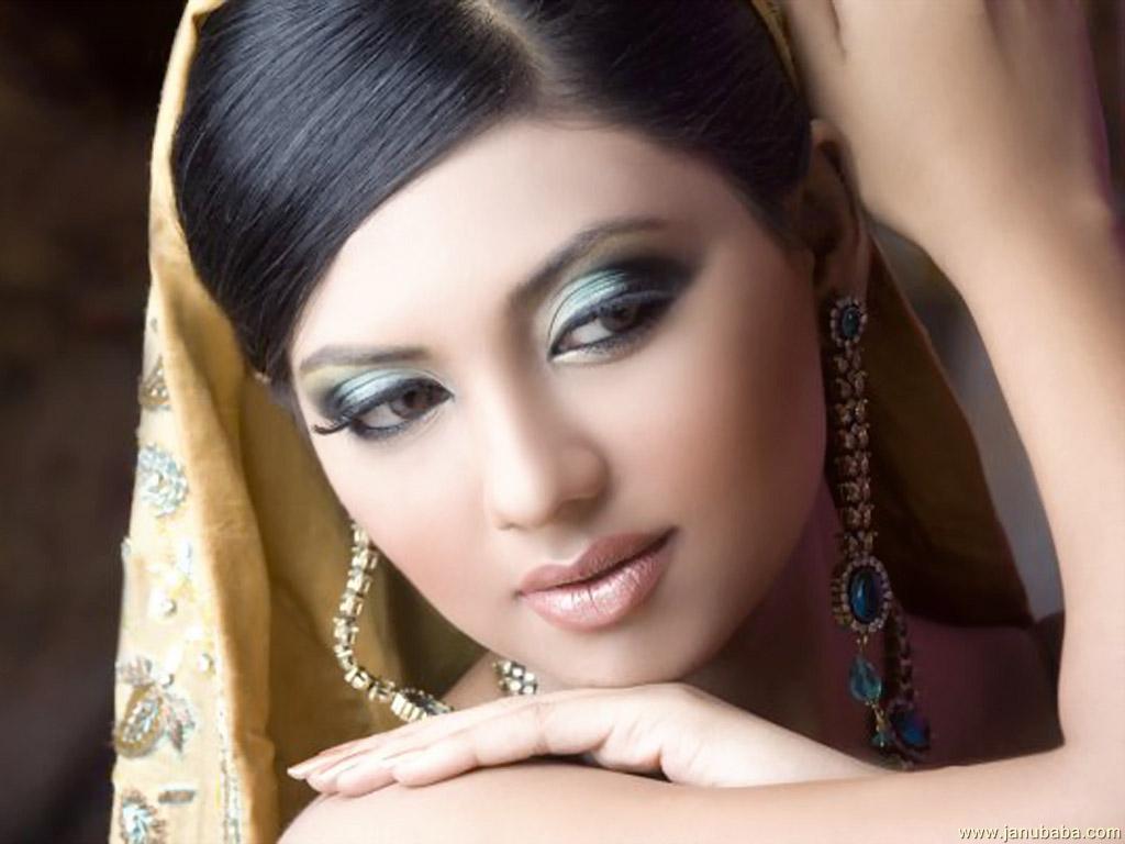 Suneeta Marshall                  by coolman