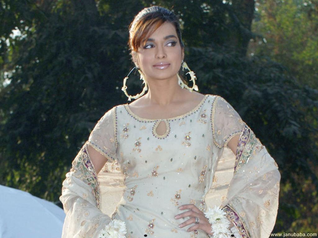 Amna Haque